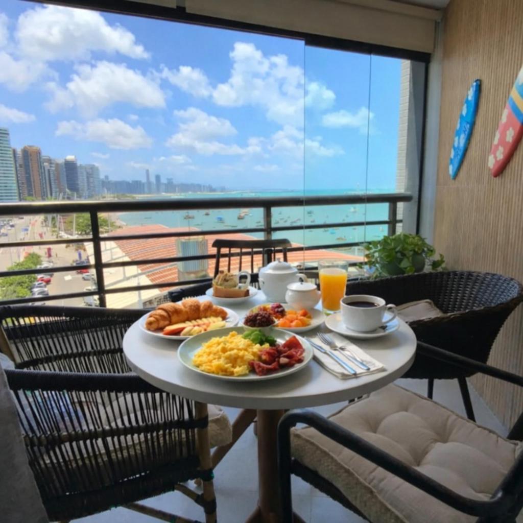 Beira Mar-iate Plaza Fortaleza (Ceara)